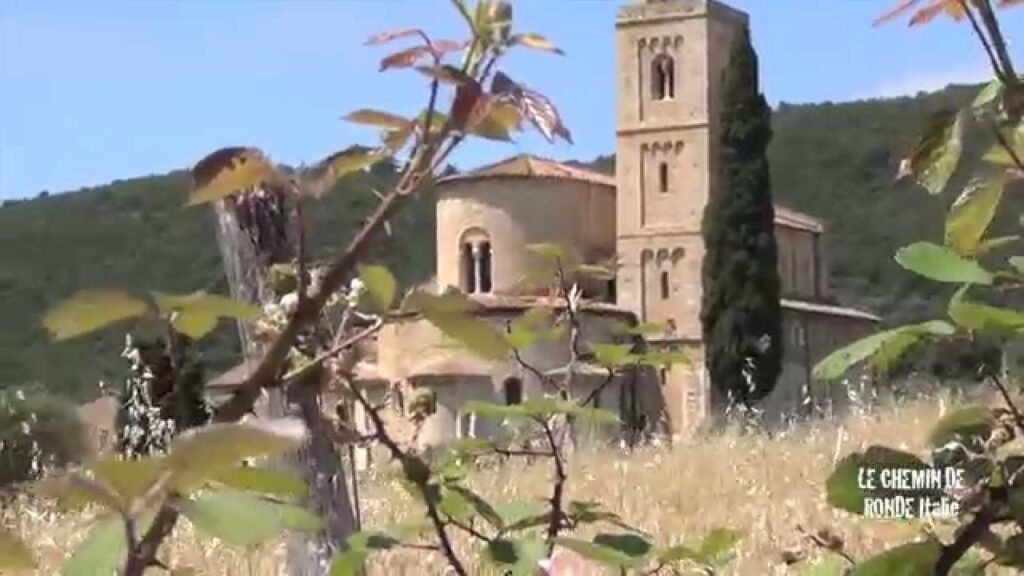 Exploration de l'Abbaye de Sant'Antimo, merveille d'Italie